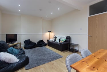 2 bed house, Glynrhondda Street, Plasnewydd, Cardiff, CF244AN - Image 2